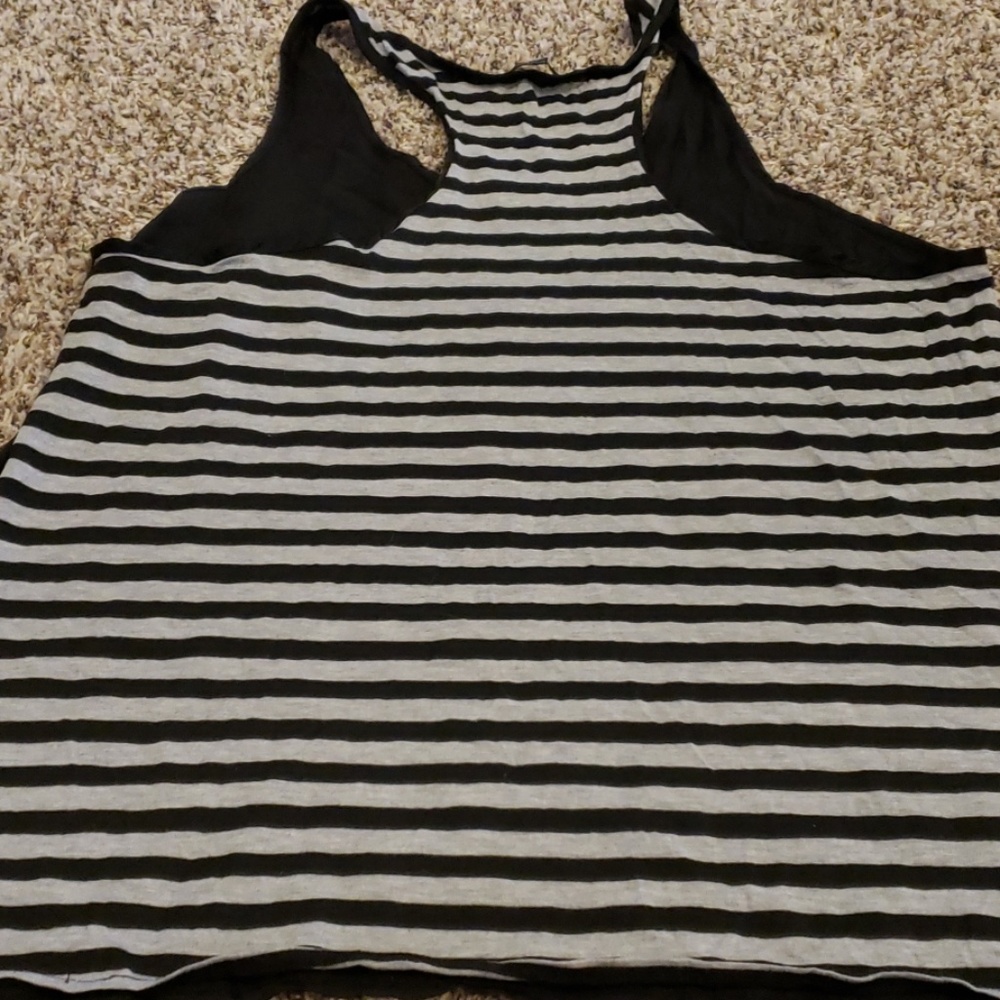 Forever21 black silky tank top size 3X - Picture 4 of 5